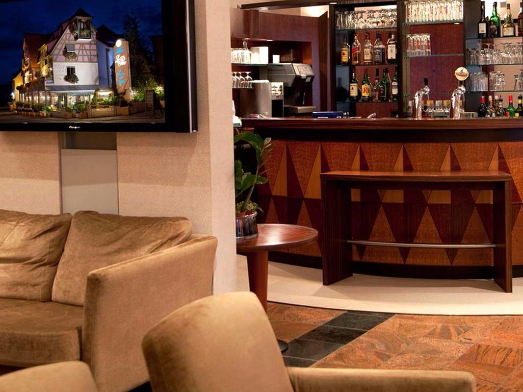 Logis Hotel Le Parc & Spa Saint-Hippolyte  Exterior photo